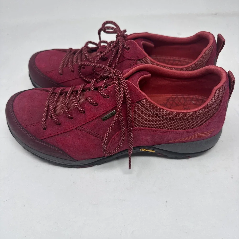 Dansko Womens Paisley Trail Walking Shoes Waterproof Red Leather Sz 11 EU 41.